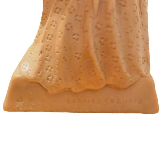 VTG 1970 R&W Berries 6.5” Figurine Statue “World's Best Mother” Trophy Novelty - Picture 3 of 8